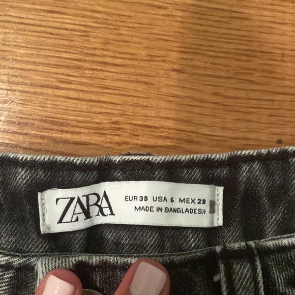 Zara gray jean shorts - Picture 2 of 3